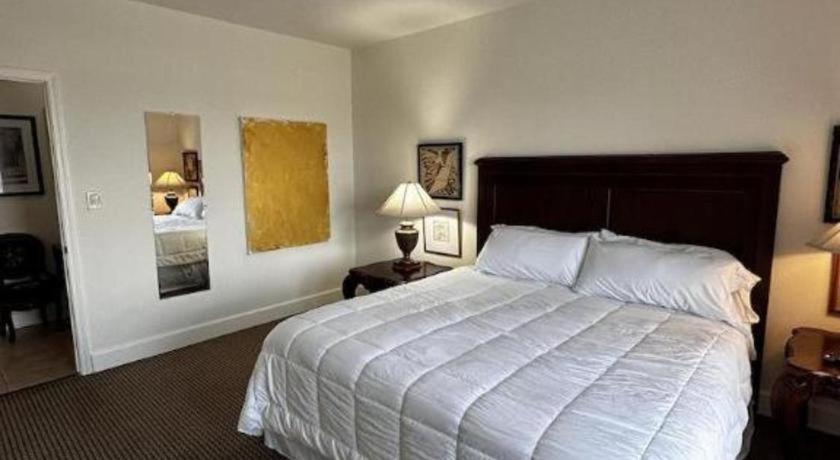 The Alcalde By Oyo Hotel